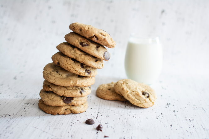 cookies and milk